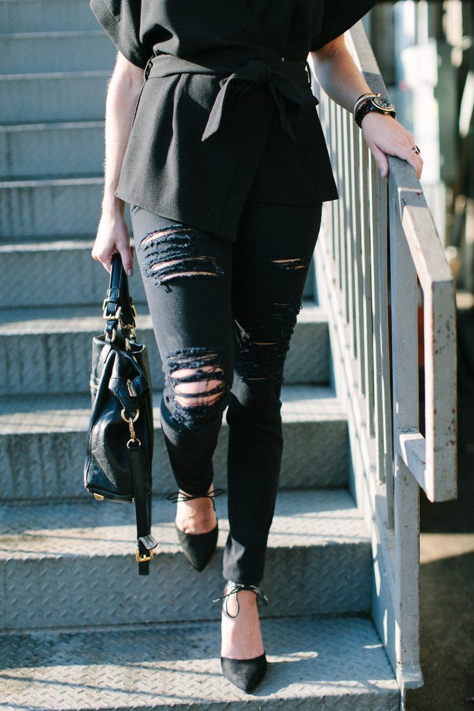 black distressed skinny jeans-black pointed toe pumps