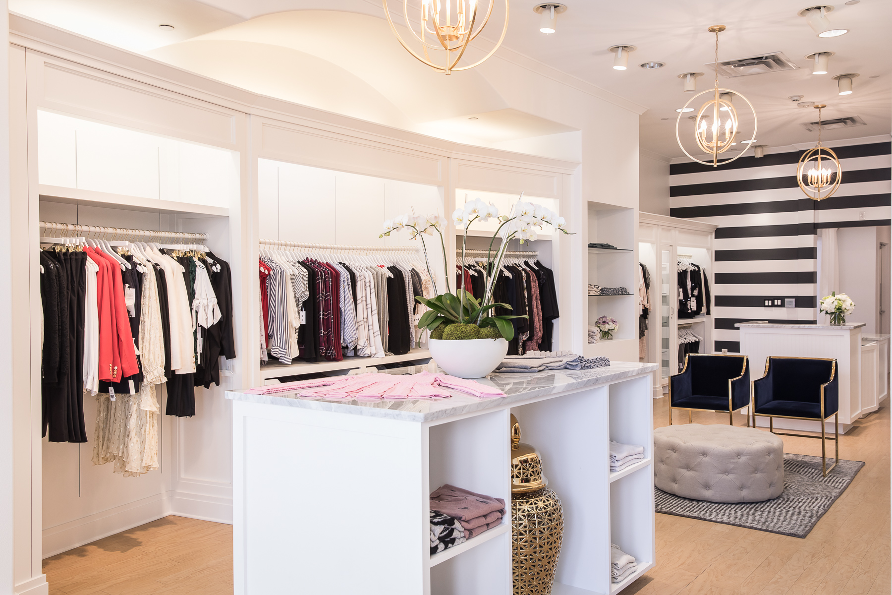 ELIZABETH W BOUTIQUE on dallas summer 2018