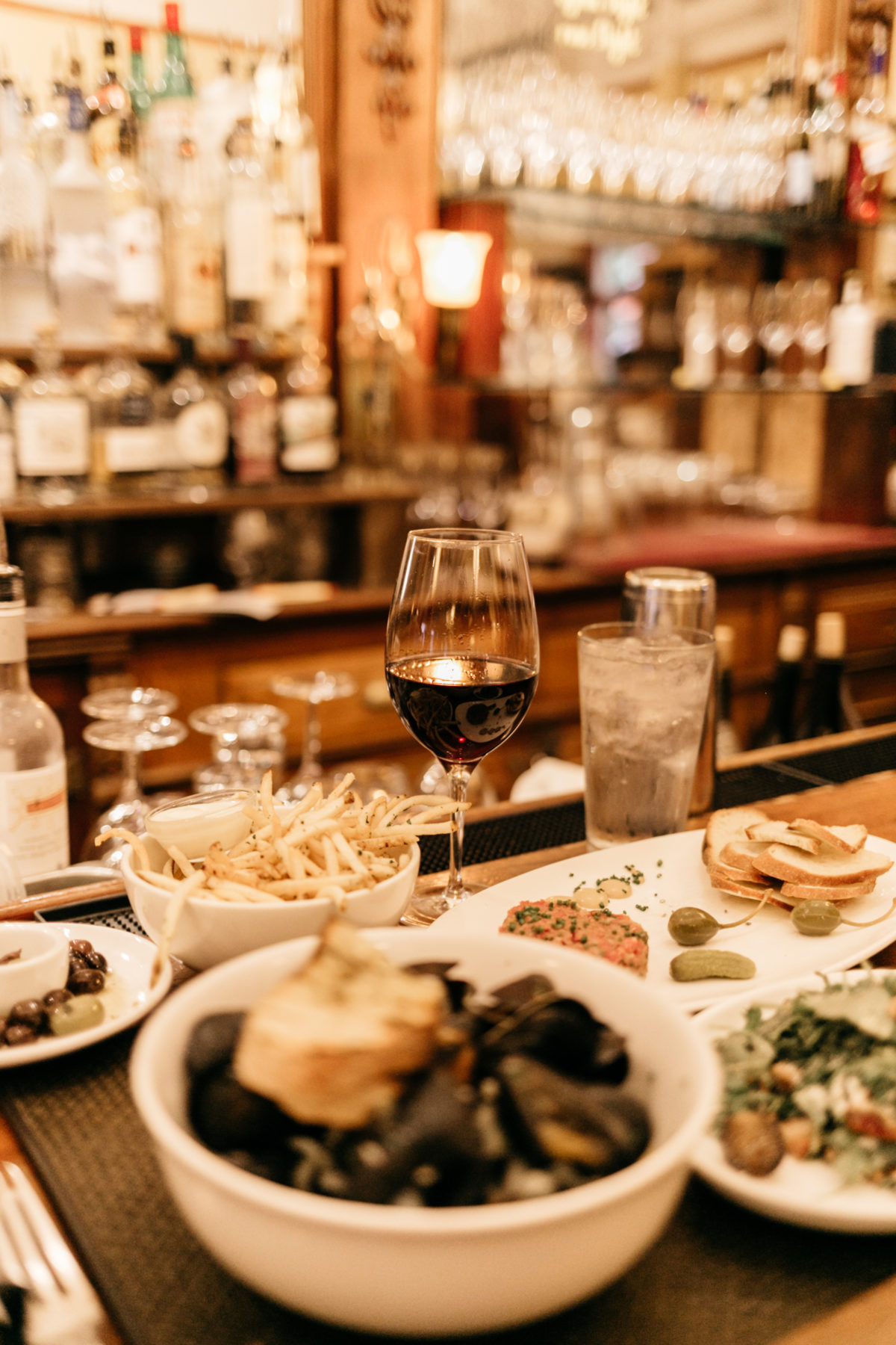 muscles and vino in Sonoma